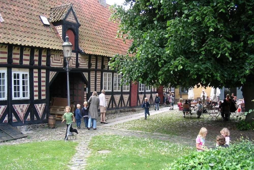 Holbaek. Byhus Med Fjordudsigt, Og 5 Min. Til Bymidten Exterior photo